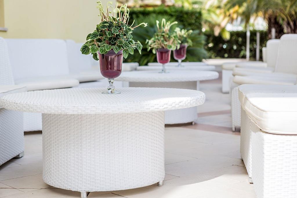 Hotel Vittoria Васто Екстериор снимка