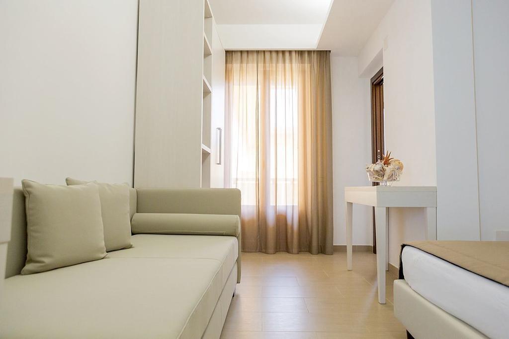 Hotel Vittoria Васто Екстериор снимка